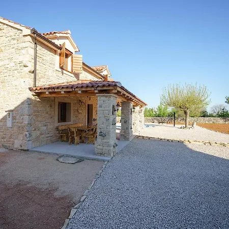 Marilu Stankovci Hébergement de vacances Šibenik