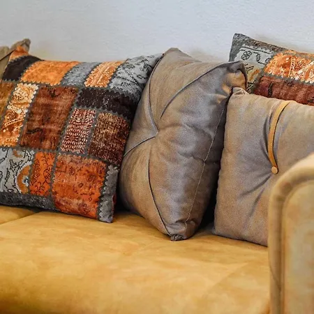 Marilu Stankovci * Σίμπενικ